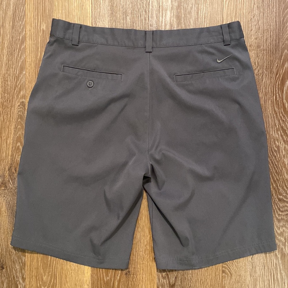 Nike Performance Golf Shorts - Picture 6 of 9
